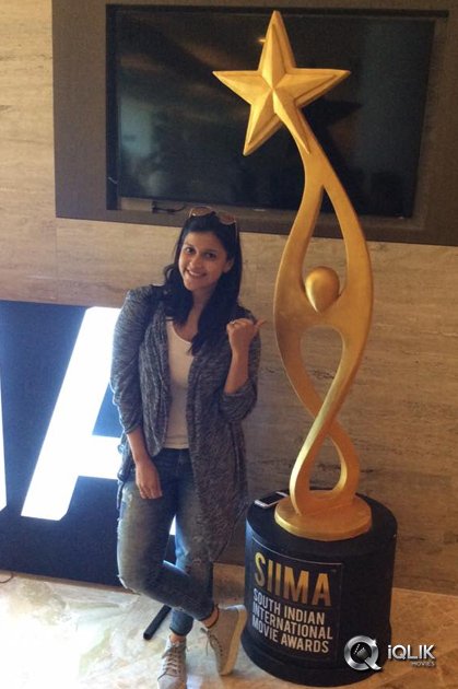 Celebs-at-SIIMA-2016-in-Singapore